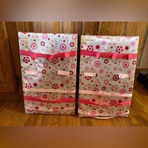 Pink and Green Floral Pattern Hair Bow Organizer